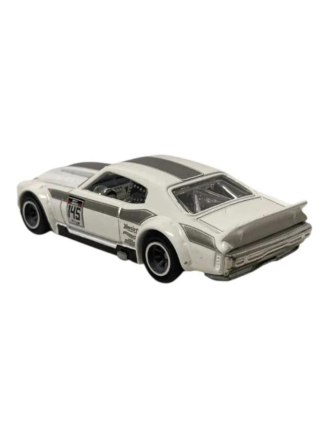 HotWheels Car Culture Track Day '70 Chevy Chevelle Imported Card Art Mainline (blister little crack car mint condition)1:64 Scale - Image 6
