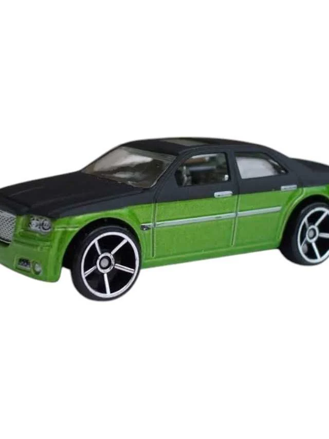 Hotwheels Chrysler Super Treasure Hunt (Rubber Wheels) - Image 2
