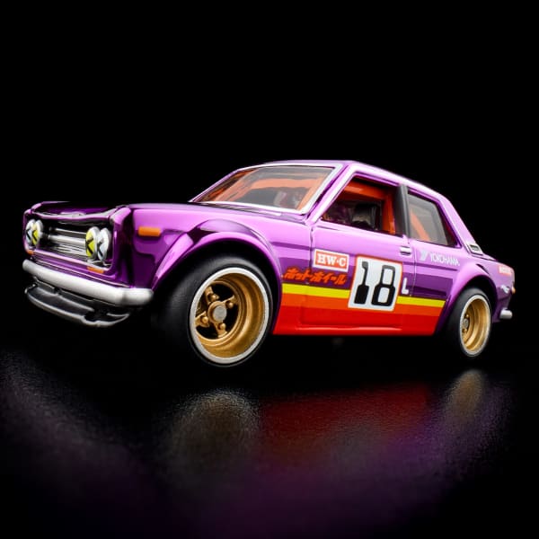 Hotwheels '71 datsun 510 imported premium RLC 1:64 scale with protector - Image 5