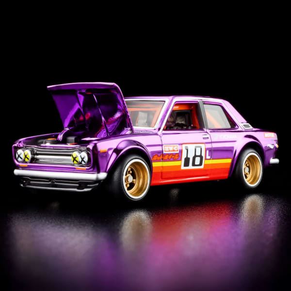 Hotwheels '71 datsun 510 imported premium RLC 1:64 scale with protector - Image 7