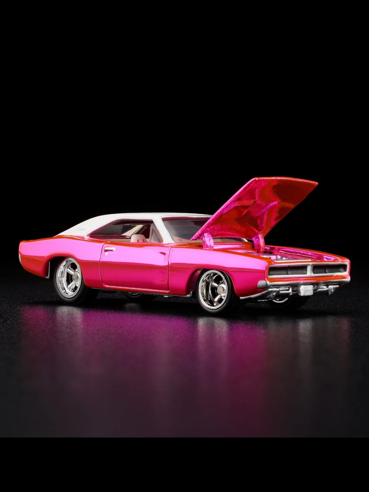 HotWheels Club Exclusive 1969 Dodge Charger R/T RLC 1:64 Scale (With Protector) - Image 5