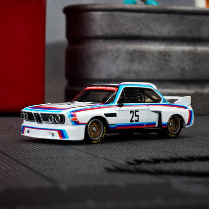 HotWheels ELITE 64 1975 BMW 3.0 csl race Imported premium rlc 1:64 Scale (with protector) jcp42 - Image 2