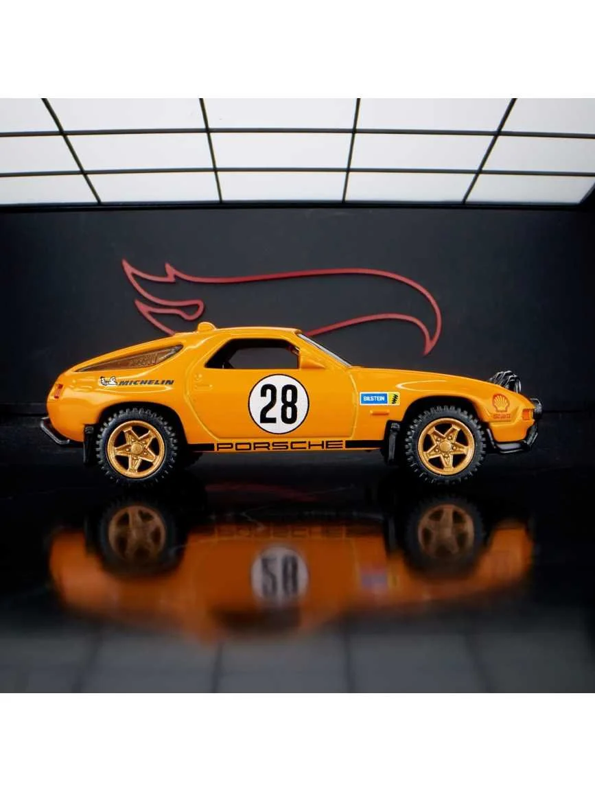 HotWheels Elite 64 Porsche 928 Safari imported Premium rlc 1:64 Scale (With Protector) - Image 6