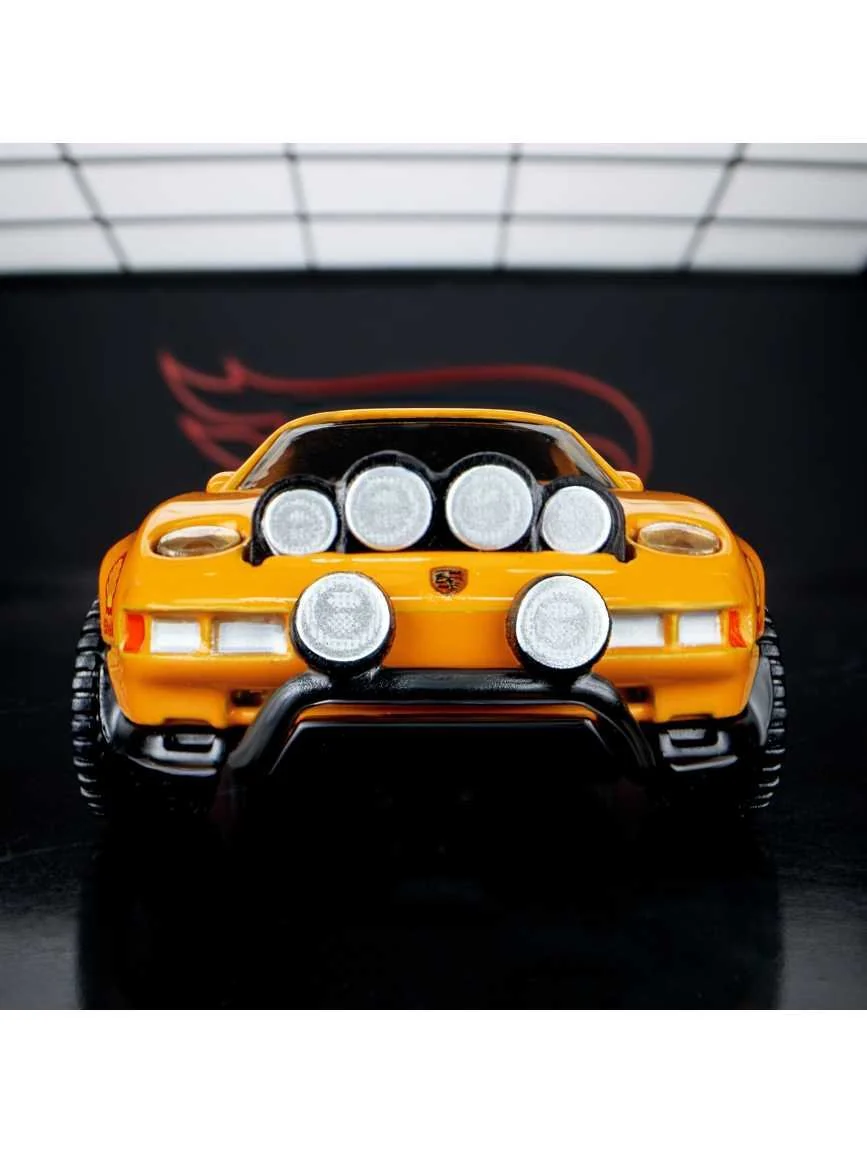 HotWheels Elite 64 Porsche 928 Safari imported Premium rlc 1:64 Scale (With Protector) - Image 9