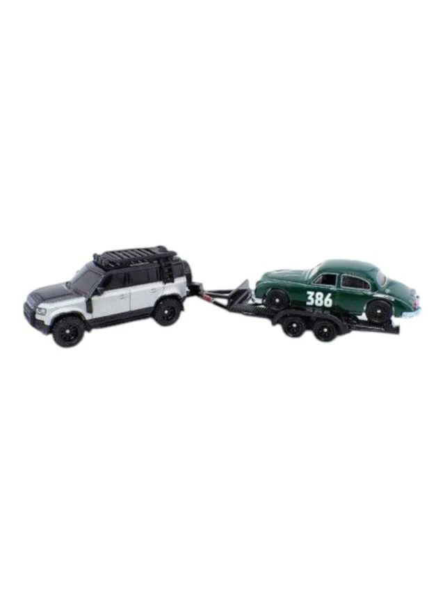 Hotwheels Team Transport Jaguar mk1 & 2023 land rover defender 110 1:64 scale - Image 2