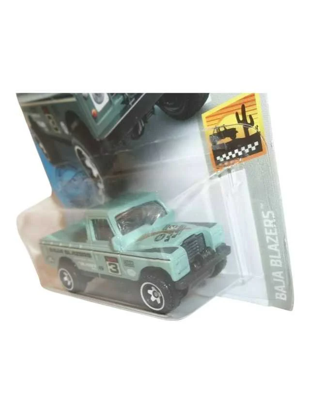 Hotwheels Land Rover series lll pickup Imported Mainline 1:64 Scale - Image 3