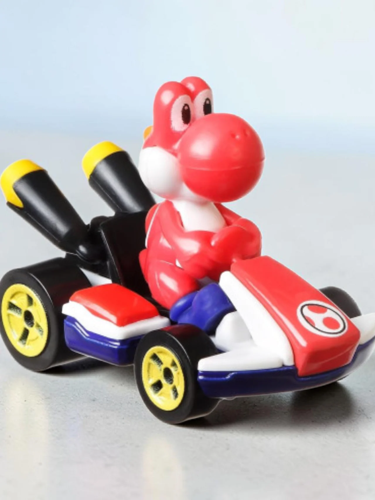 HotWheels Mariokart series Rad Yoshi Standard kart Imported 1:64 Scale - Image 2