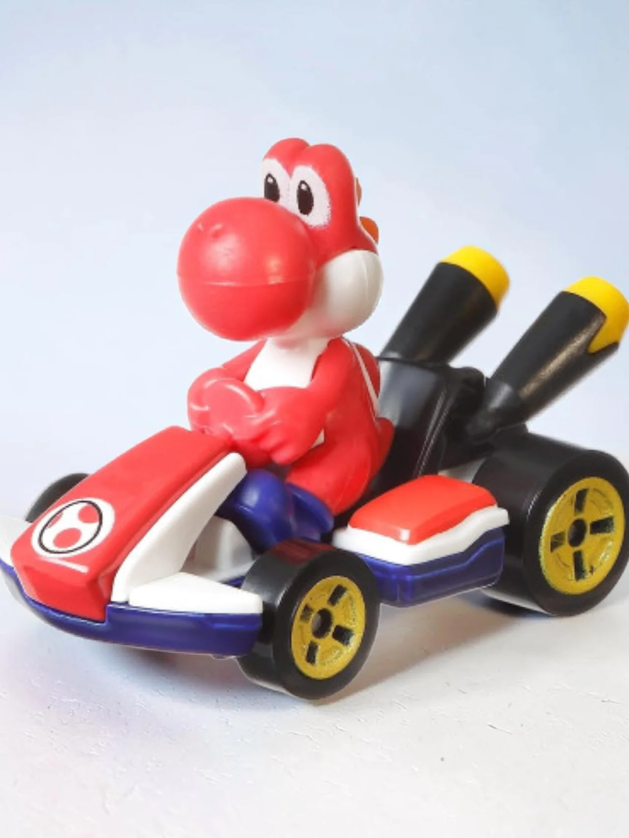 HotWheels Mariokart series Rad Yoshi Standard kart Imported 1:64 Scale - Image 4
