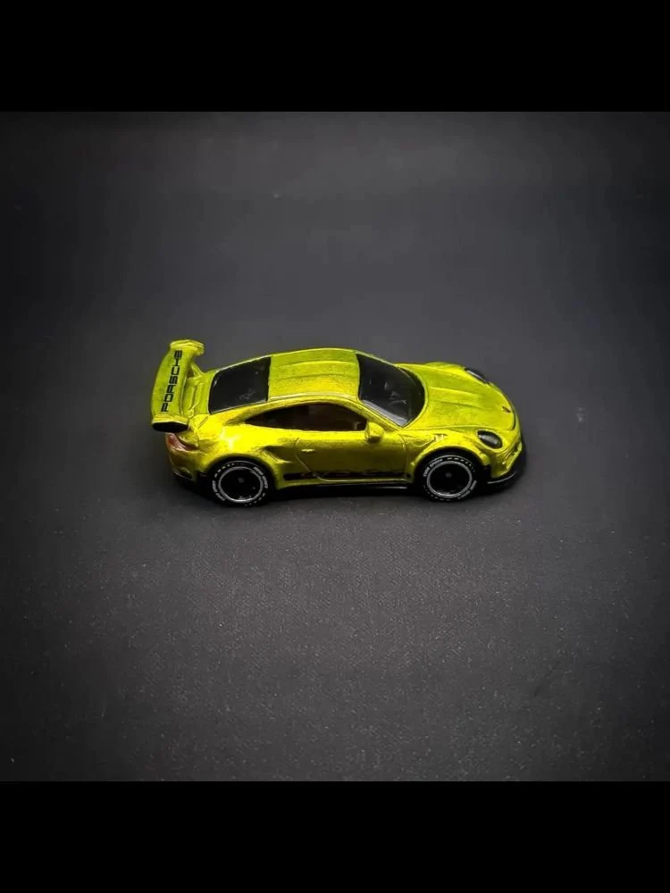 Hotwheels Porsche 911 GT3 RS - Image 3