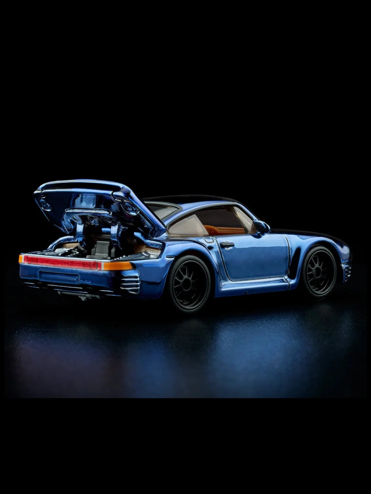 HotWheels Porsche 959 RLC 1:64 Scale (With Protector) - Image 15