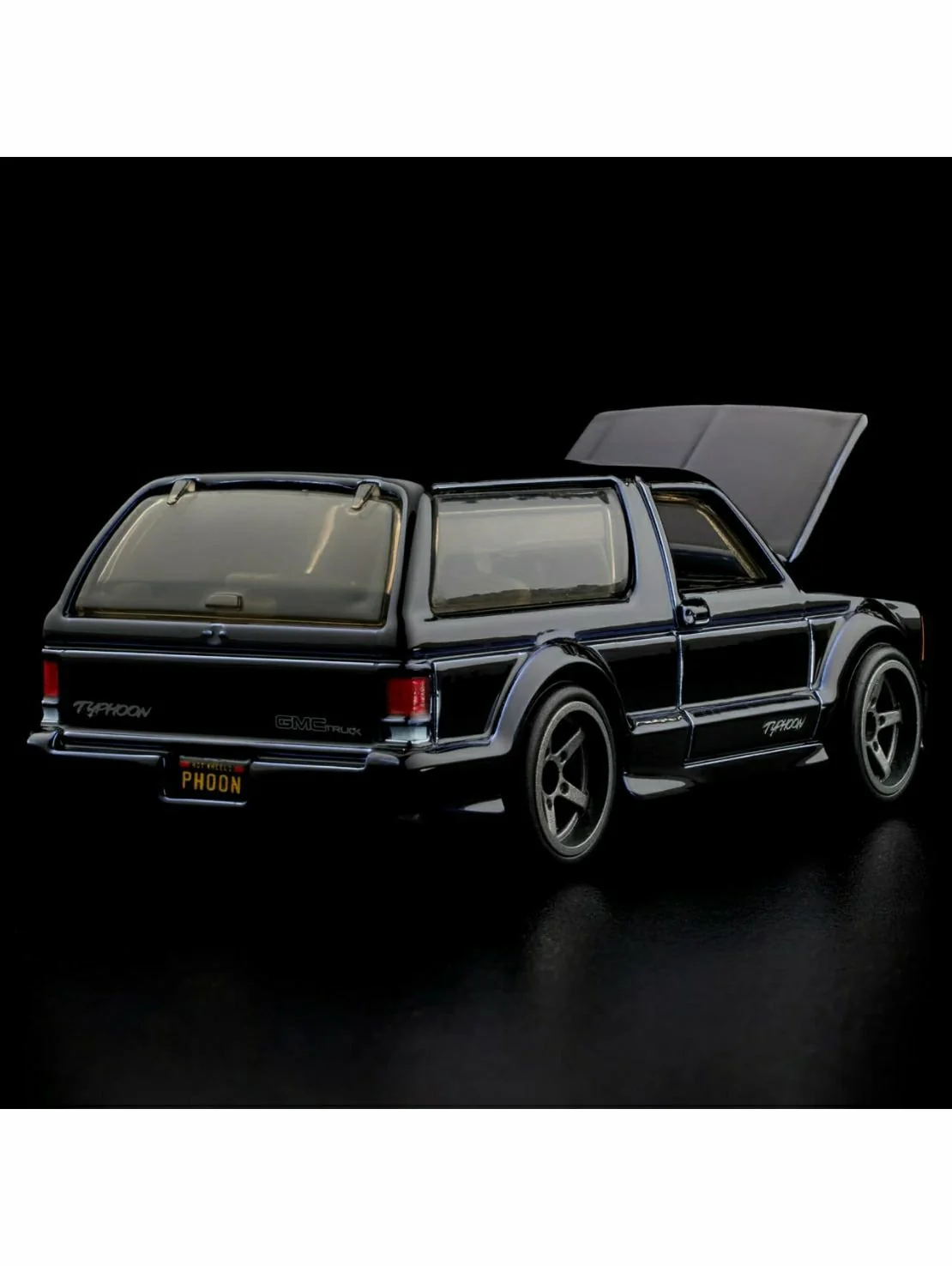 HotWheels RLC 1992 GMC Typhoon Imported 1:64 Scale ( With Protector ) - Image 3