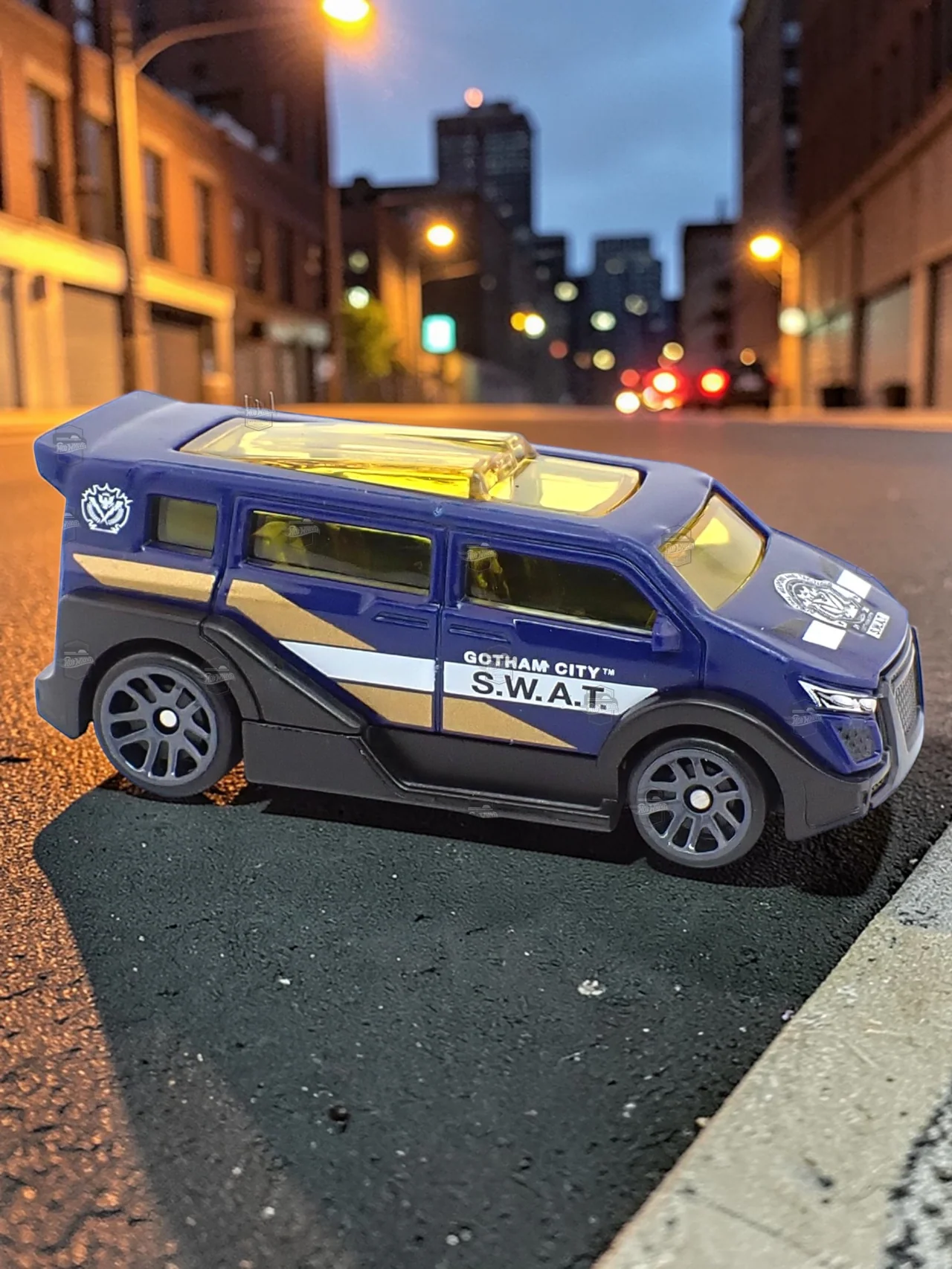 Hotwheels Silver Series "SPEEDBOX" Imported Card Art 1:64 Scale - Image 2