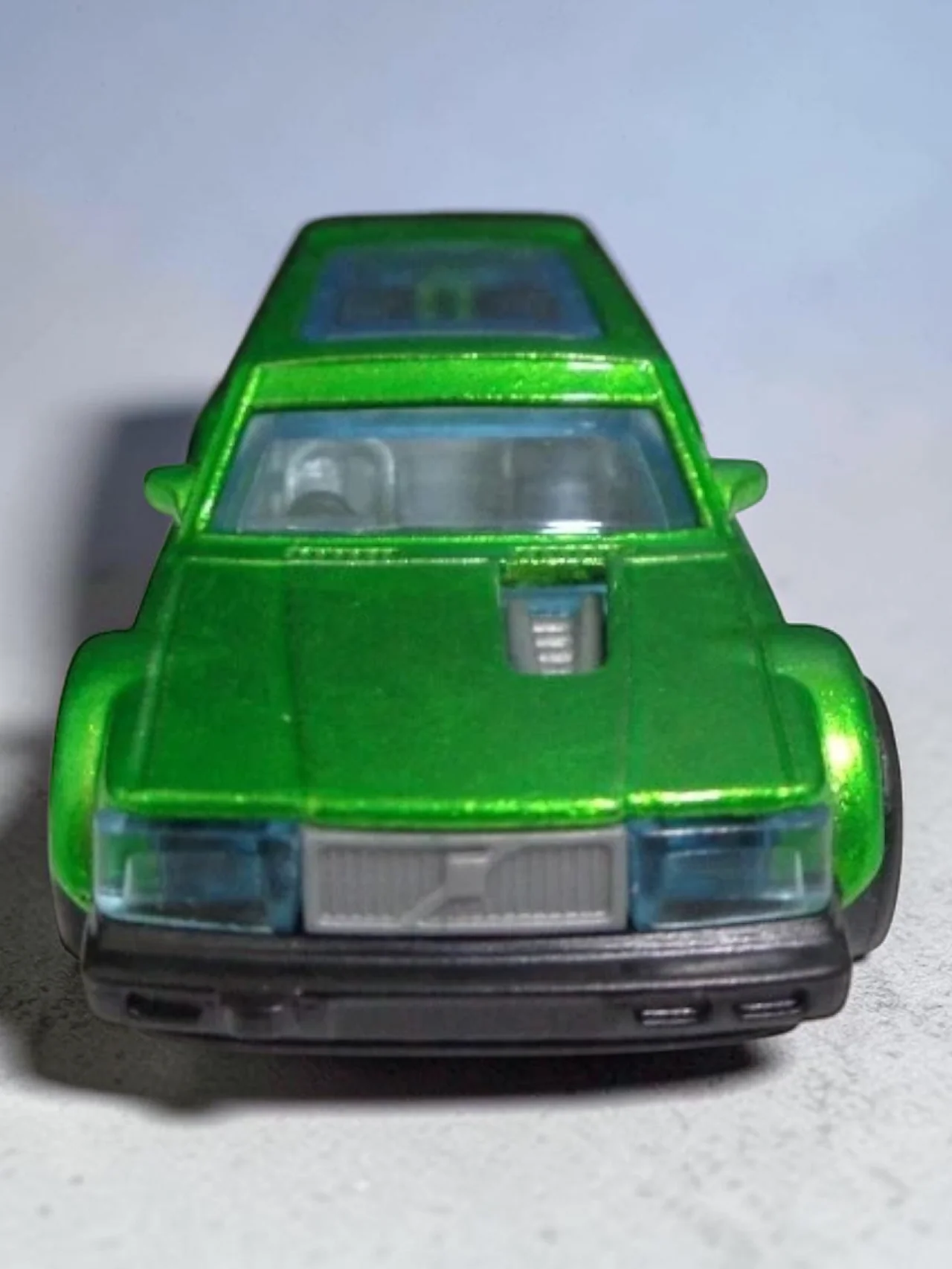 HotWheels 'VOLVO 240 DRIFT WAGON' Imported Mainline 1:64 Scale Super Treasure Hunt (With protector) - Image 5