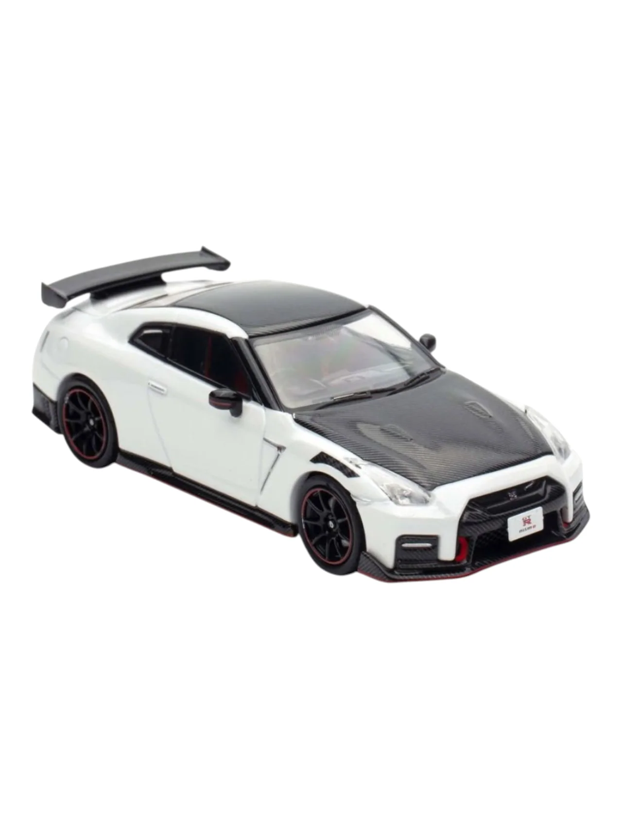 Inno64 Nissan GT-R (R35) Nismo Diecast 1:64 Scale (With Acrylic Case) - Image 2