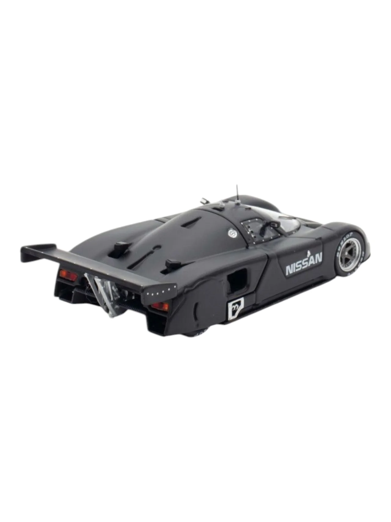 INNO64: Nissan R89C Le Mans Shakedown Test At Paul Ricard 1988 1:64 Scale - Image 4