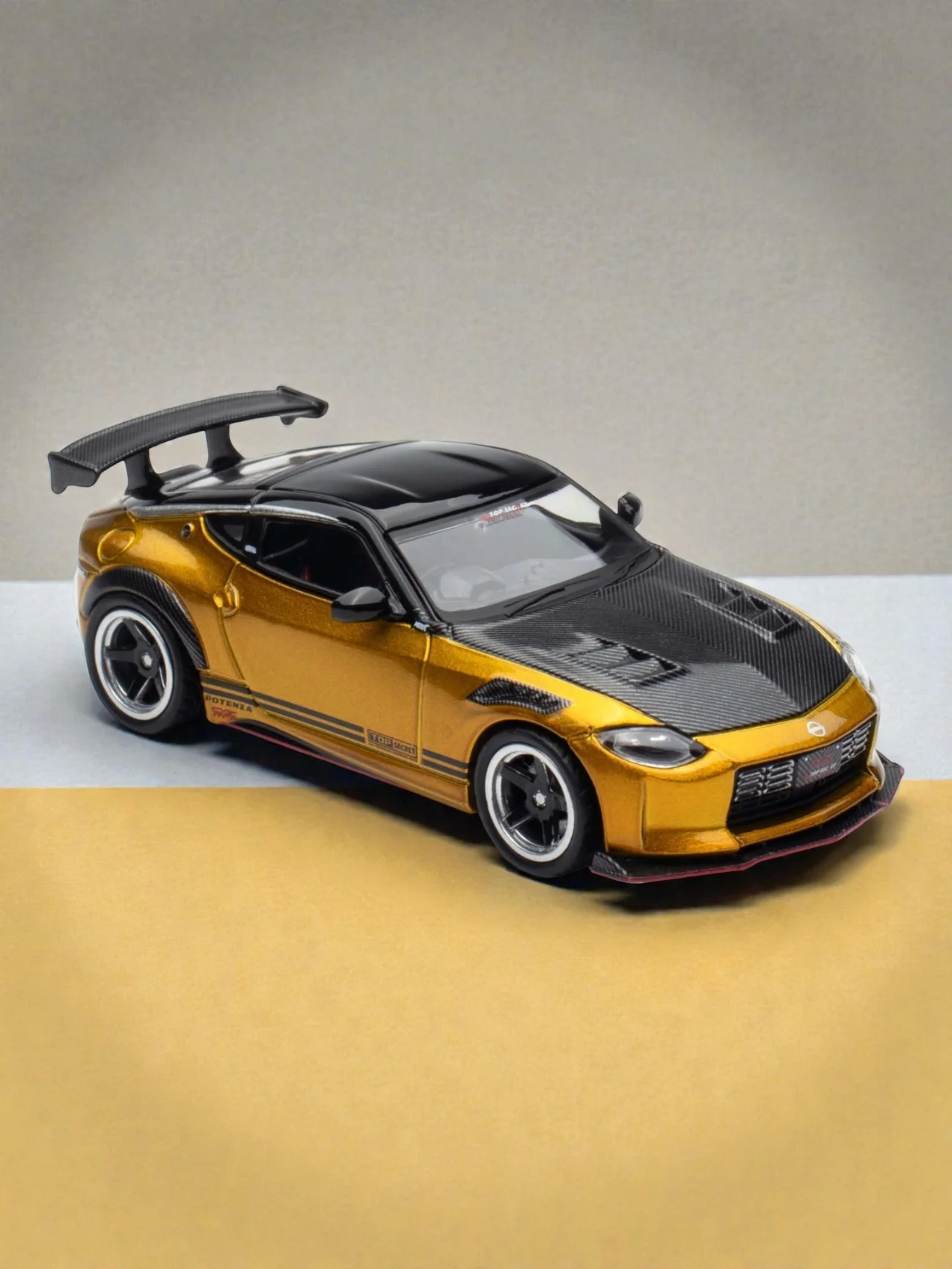 INNO64 TOP SECRET FAIRLADY Z (RZ34) GOLD 1:64 Scale Mattel Diecast IN64-400ZTS-GOLD - Image 2