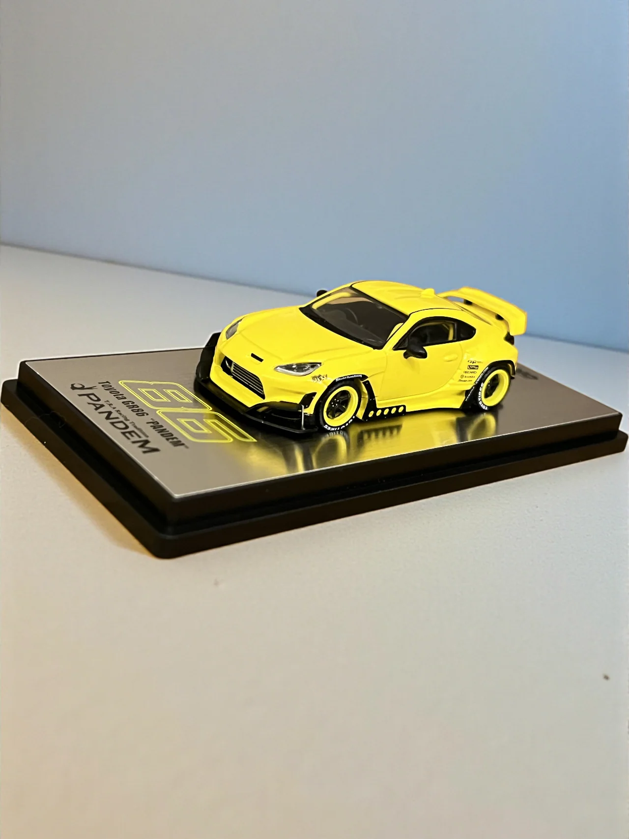 INNO64 TOYOTA GR86 "Pandem" 1:64 Scale Diecast Car Widebody Custom IN64-GR86P-YL - Image 2