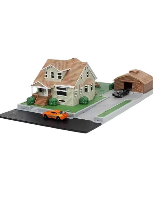 Jada Toys Fast & Furious Nano Hollywood Rides Dom Toretto's House Display Diorama with Two 1.65" Die-cast Cars - Image 2