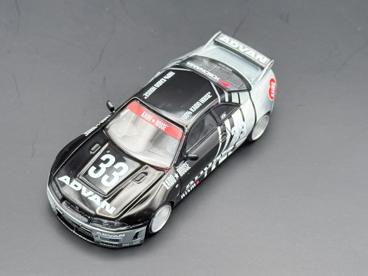 Kaido House x Mini GT Nissan Skyline GT-R (R33) Kaido Works ADVAN (#191) 1/64 Scale - Image 6