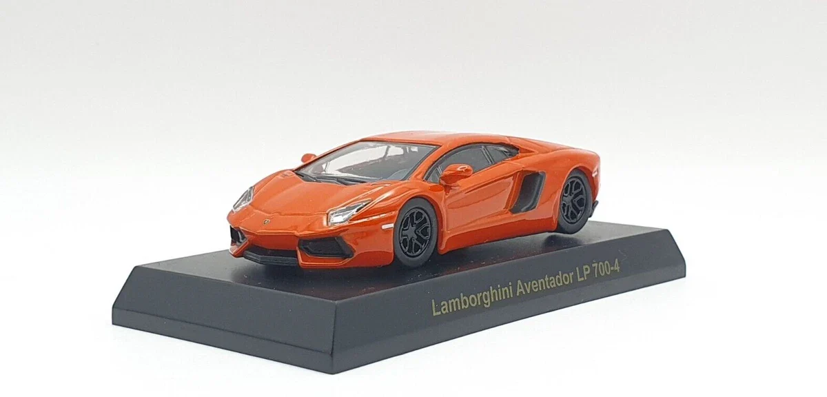 Kyosho Lamborghini Aventador Lp 700-4 Diecast Model 1:64 Scale - Image 3
