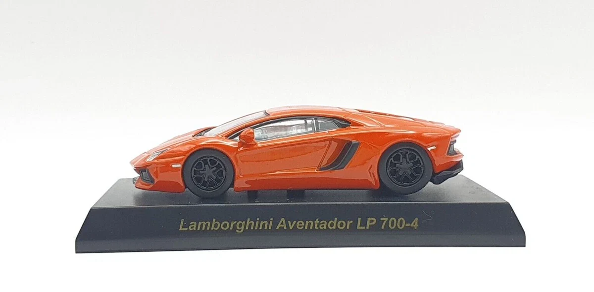 Kyosho Lamborghini Aventador Lp 700-4 Diecast Model 1:64 Scale - Image 4
