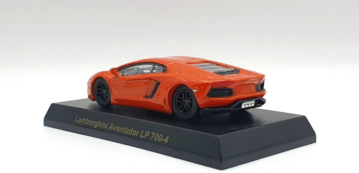 Kyosho Lamborghini Aventador Lp 700-4 Diecast Model 1:64 Scale - Image 5
