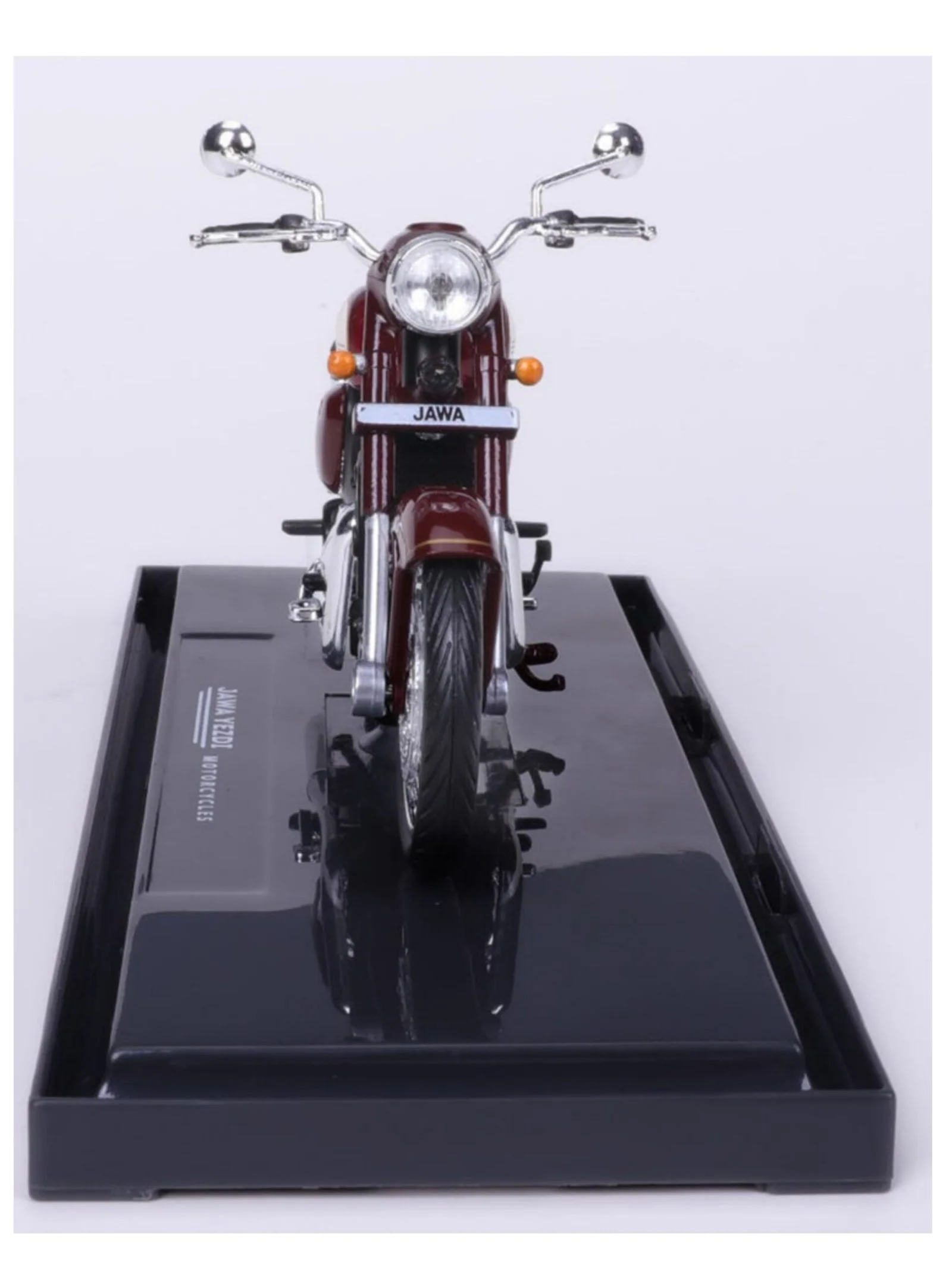 Maisto Classic 300 Maroon Jawa Yezdi Bikes 1:18 - Image 3