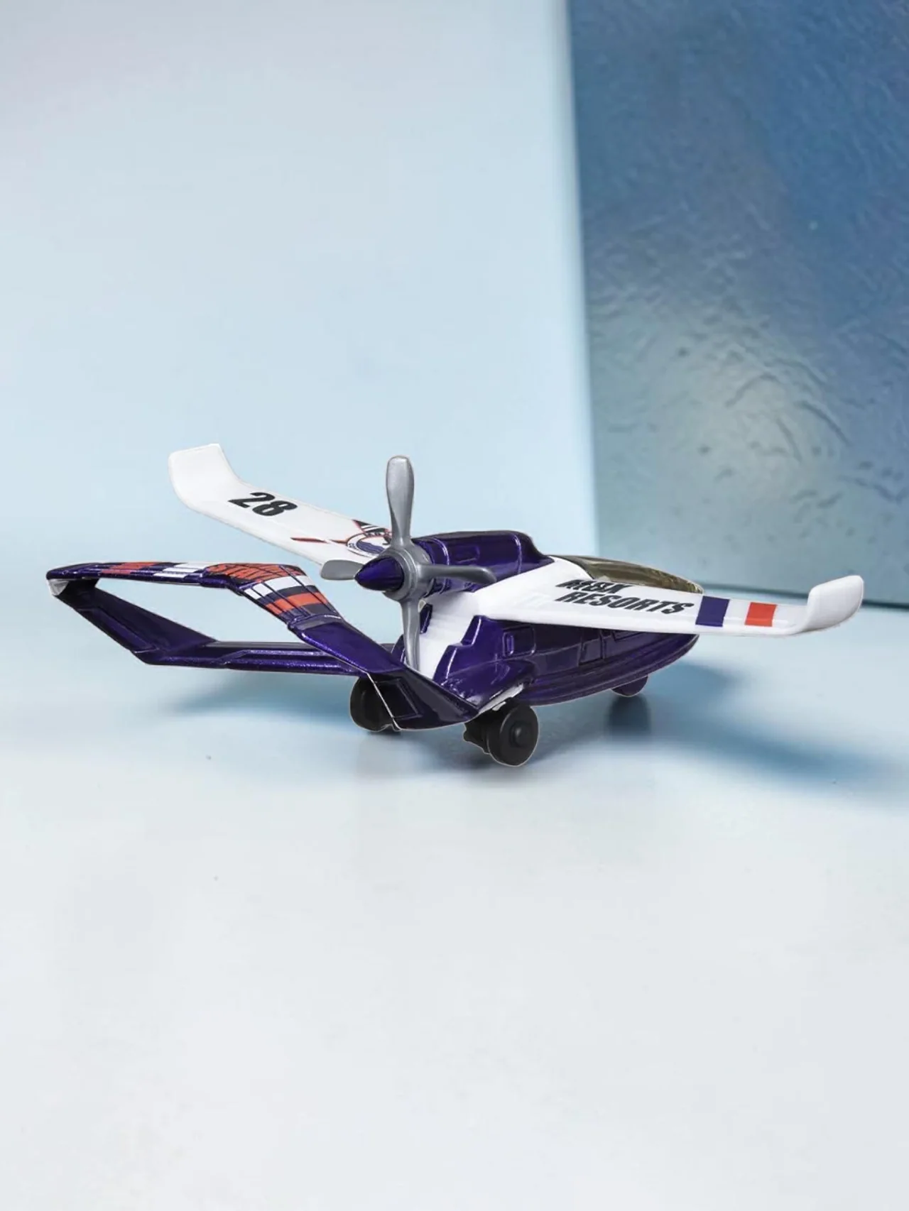 Matchbox Sky Busters Sea Arrow Airplane Imported 21:32 Scale - Image 3