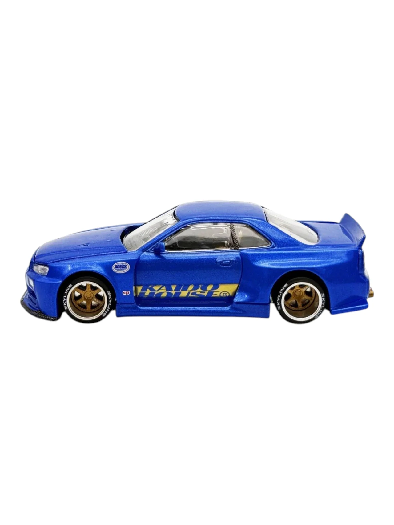 Mini GT Kaido House Nissan Skyline GT-R (R34) Kaido Works (V2 Aero) Shinjuku V2 1:64 Scale - Image 3