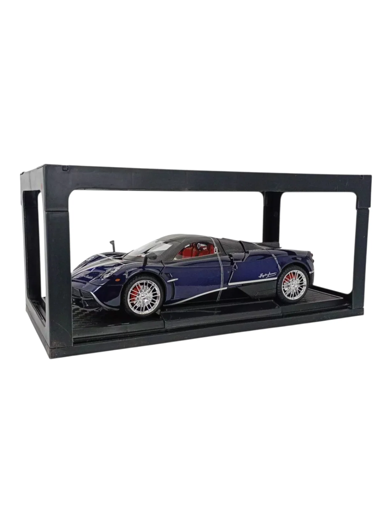 Pagani Huayra 1:18 Scale Diecast