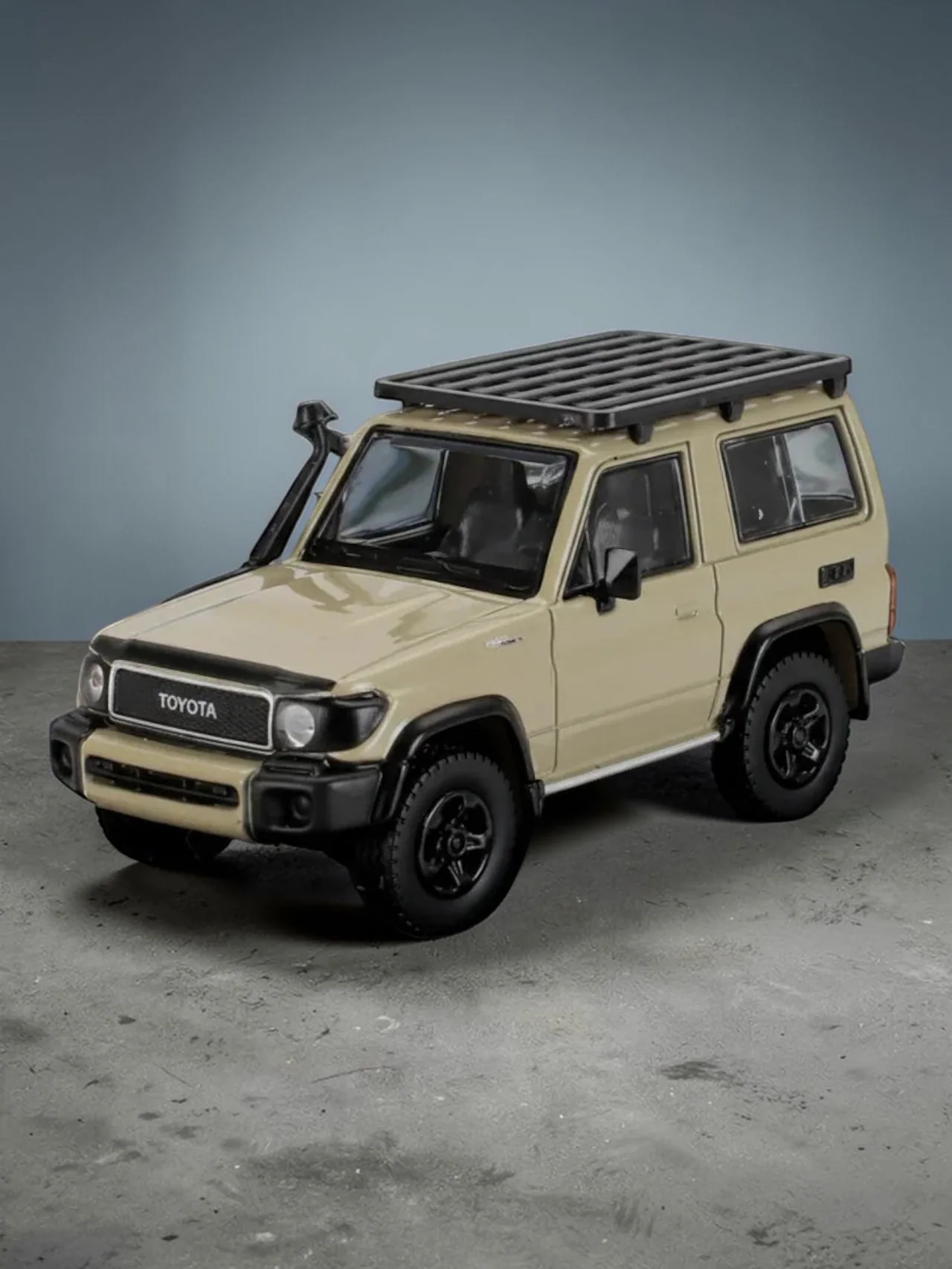 PARA64 TOYOTA LAND CRUISER 70 Series 1:64 Scale-Legendary Off-road Diecast Model - Image 3
