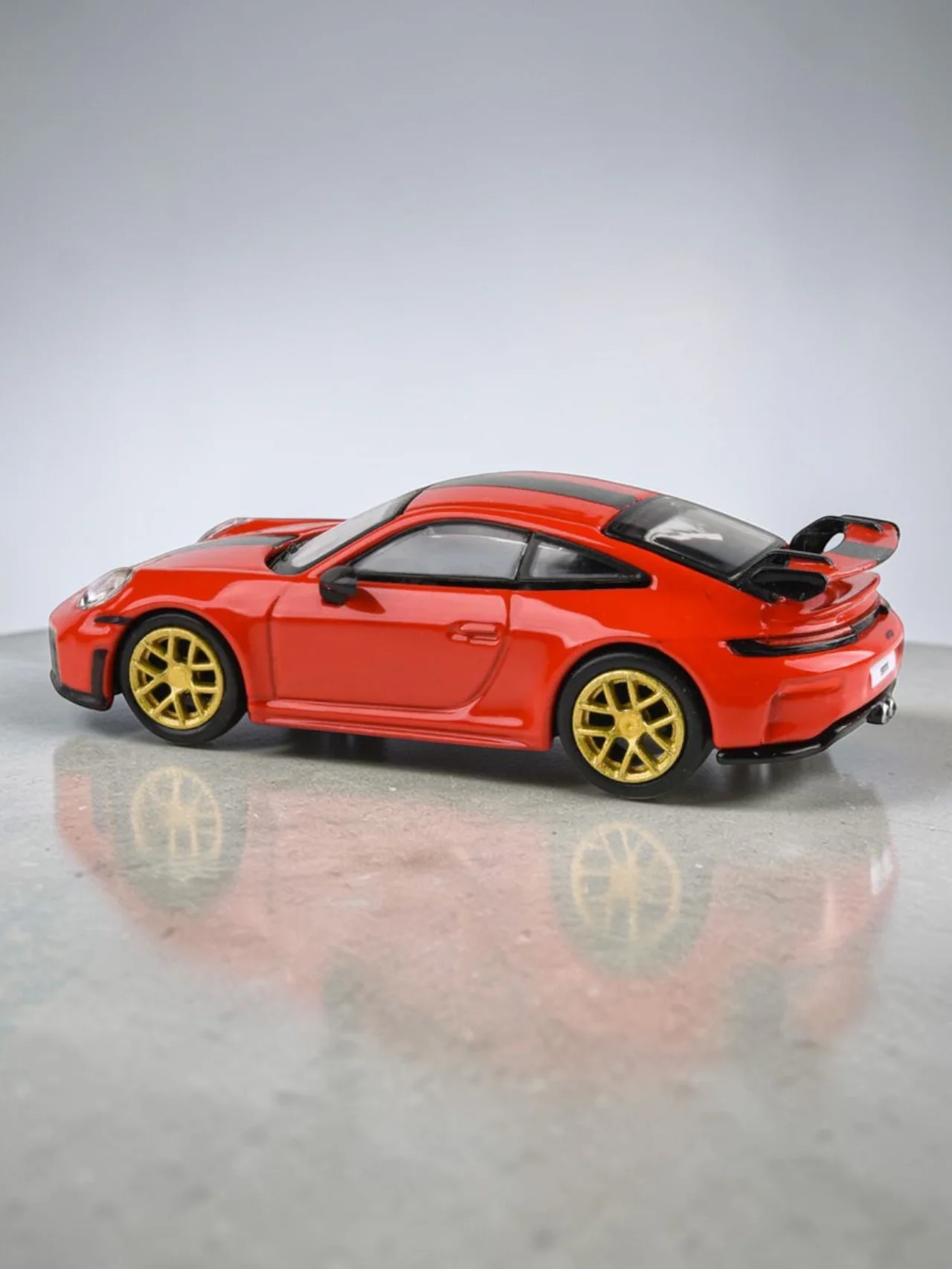 PARA64 Porsche 911 GT3(992.2) 1:64 Scale-Premium Sports Car Collectible - Image 3