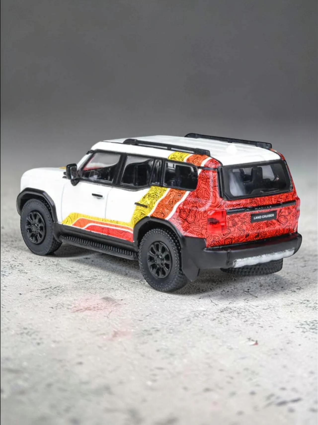 PARA64 Toyota Land Cruiser 250 Series 1:64 Scale-Premium Diecast Collector Model - Image 4