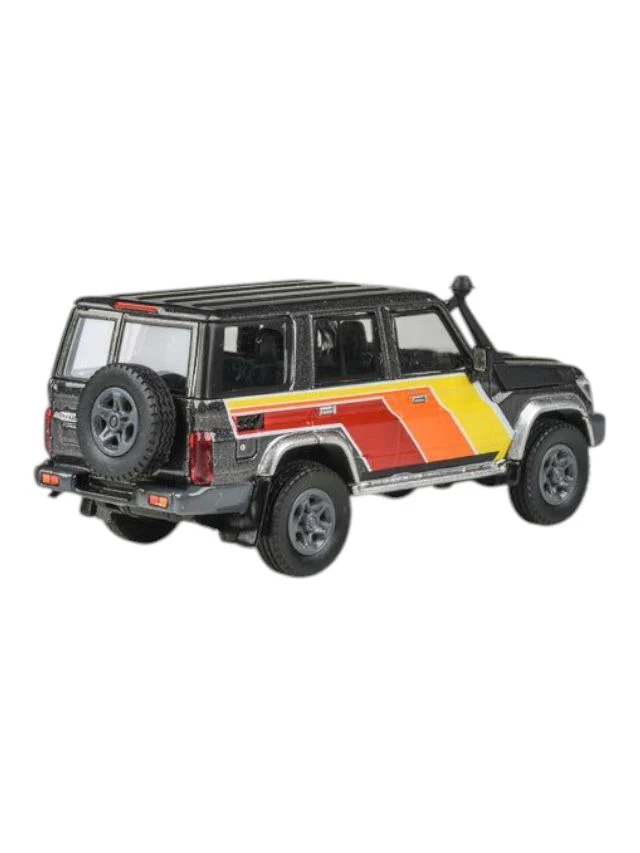 Para64 2014 Toyota Land Cruiser LC76 TRD Livery 1:64 Scale Diecast - Image 5