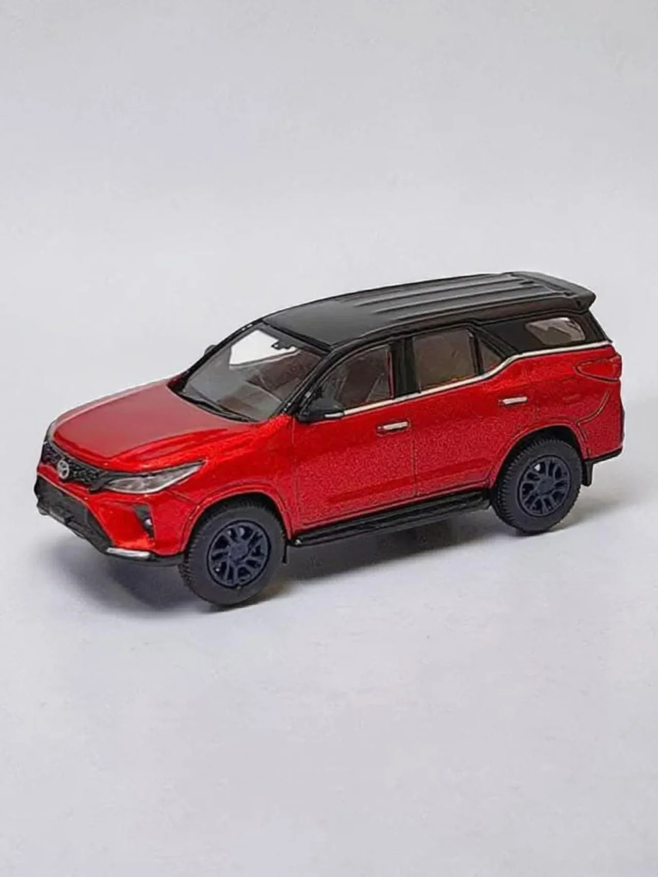 Para64 Toyota Fortuner Red Imported 1:64 Scale - Image 2