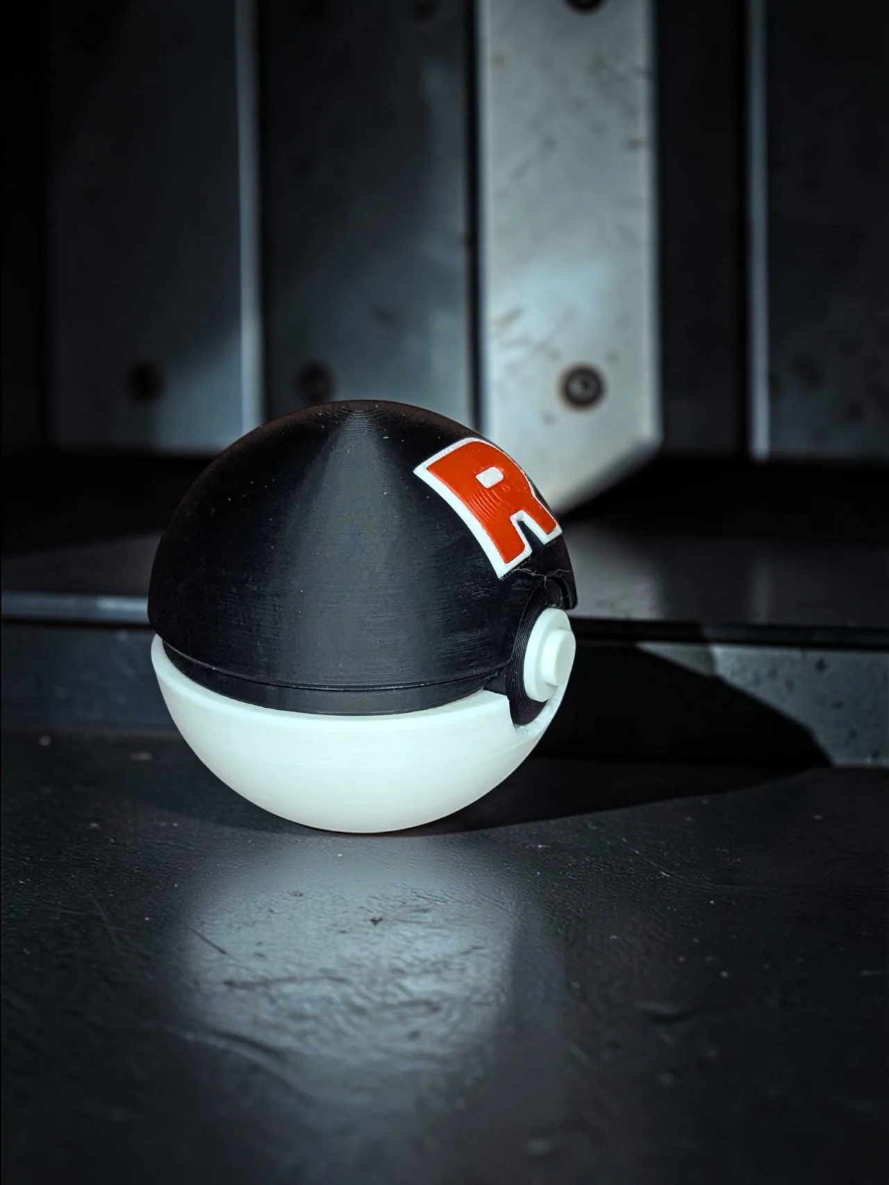 Pokémon "Replica Team Rocket" Premium Pokéball Villain Collector Edition - Image 4