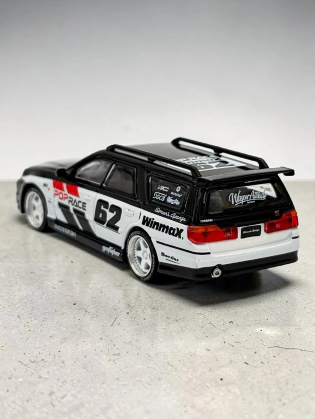 Pop Race pr64-211 Nissan Stagea R34 1:64 Scale - Image 3