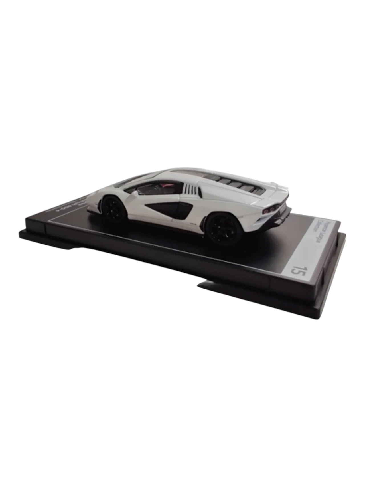 Postercars Hypercar League Collection Lamborghini  Countach LPI 800-4 1:64 Scale / Bianco Siderale (No 15) - Image 5