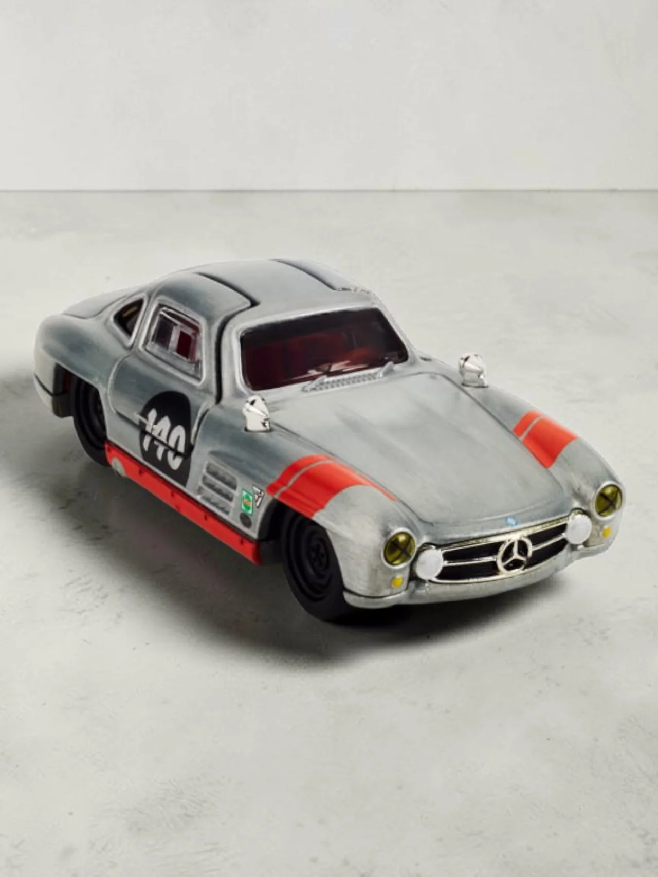 HotWheels Elite 64 Mercedes-Benz 300 SL Imported Premium RLC 1:64 Scale (With Protector) JNF05 - Image 4