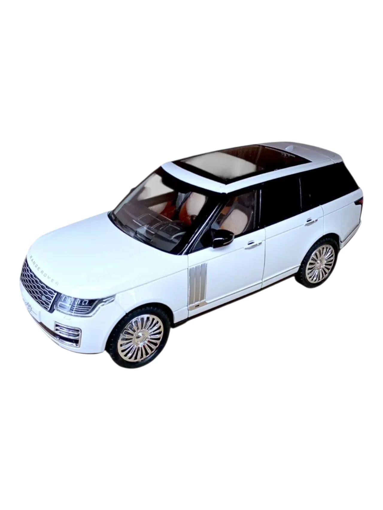 Range Rover 1:18 Scale Diecast - Image 10