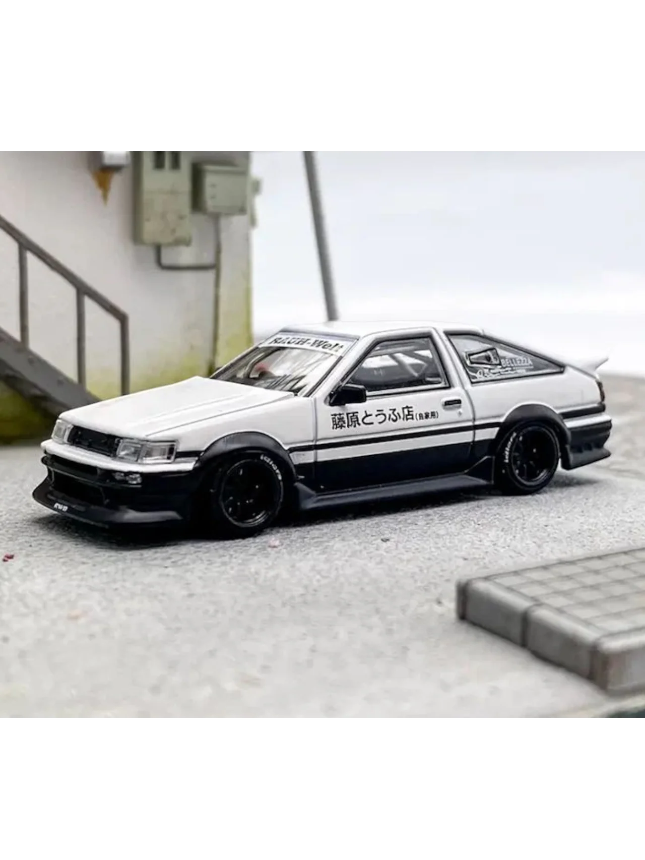Street Warrior Toyota AE86 Rauh-Welt Premium Diecast 1:64 Scale (With Acrylic Case) - Image 2
