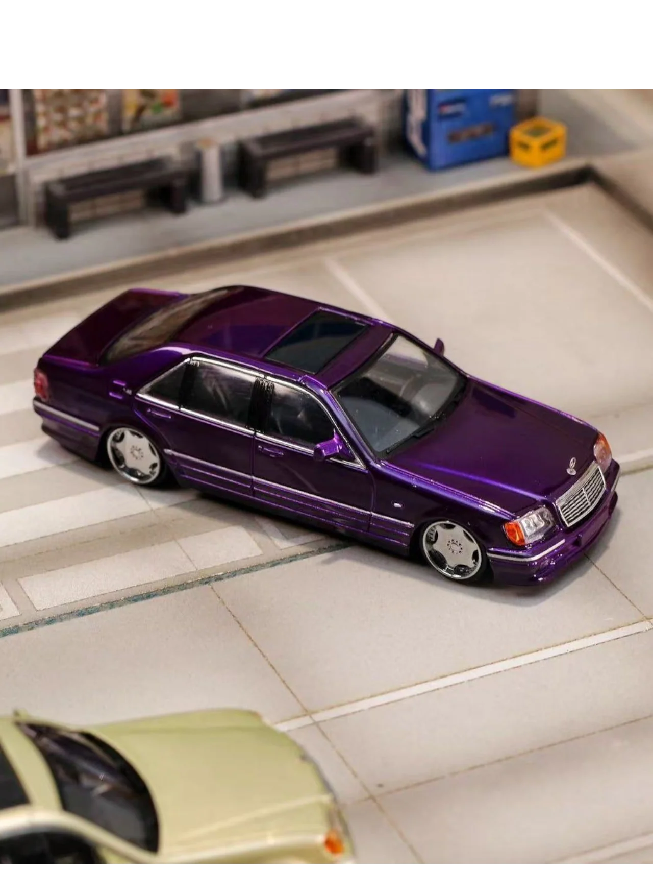 Street Weapon Mercedes-Benz W140 Premium Diecast 1:64 Scale (With Acrylic Case) - Image 12