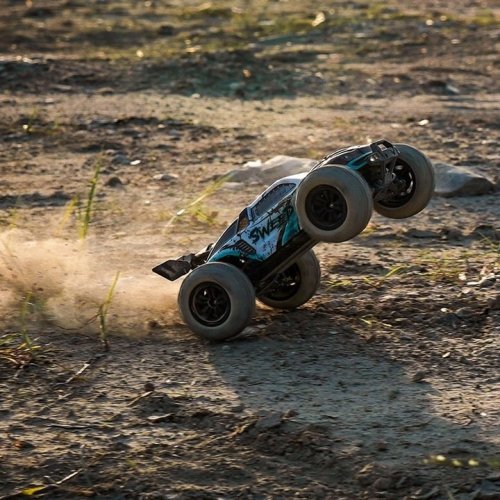 Sweep ProBrushless RC Car with LED Lights and Metal Parts Remote Control Imported 1:16 Scale Speed 70km/H 4WD - Image 4