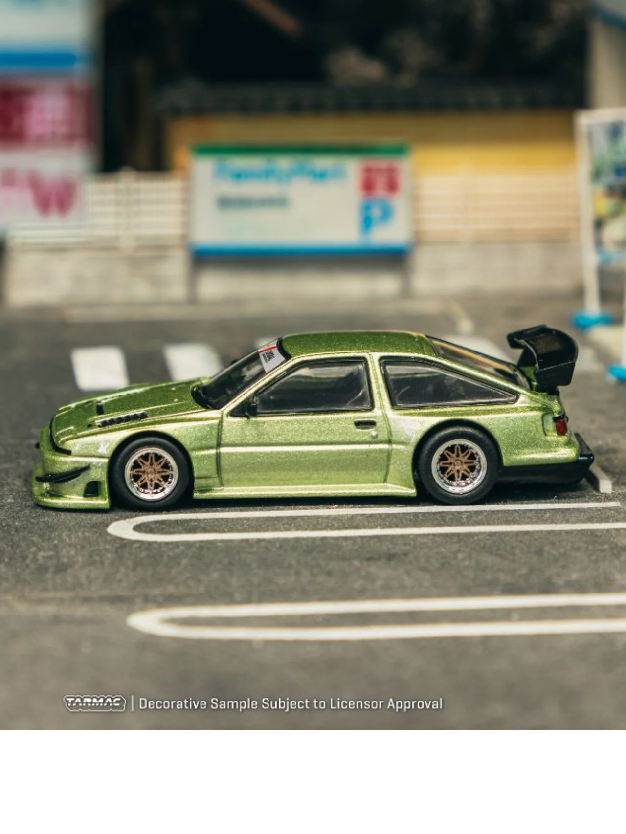 Tarmac Works Jonsibal Design Works Toyota Sprinter Trueno AE86 Widebody 1:64 Scale - Image 4