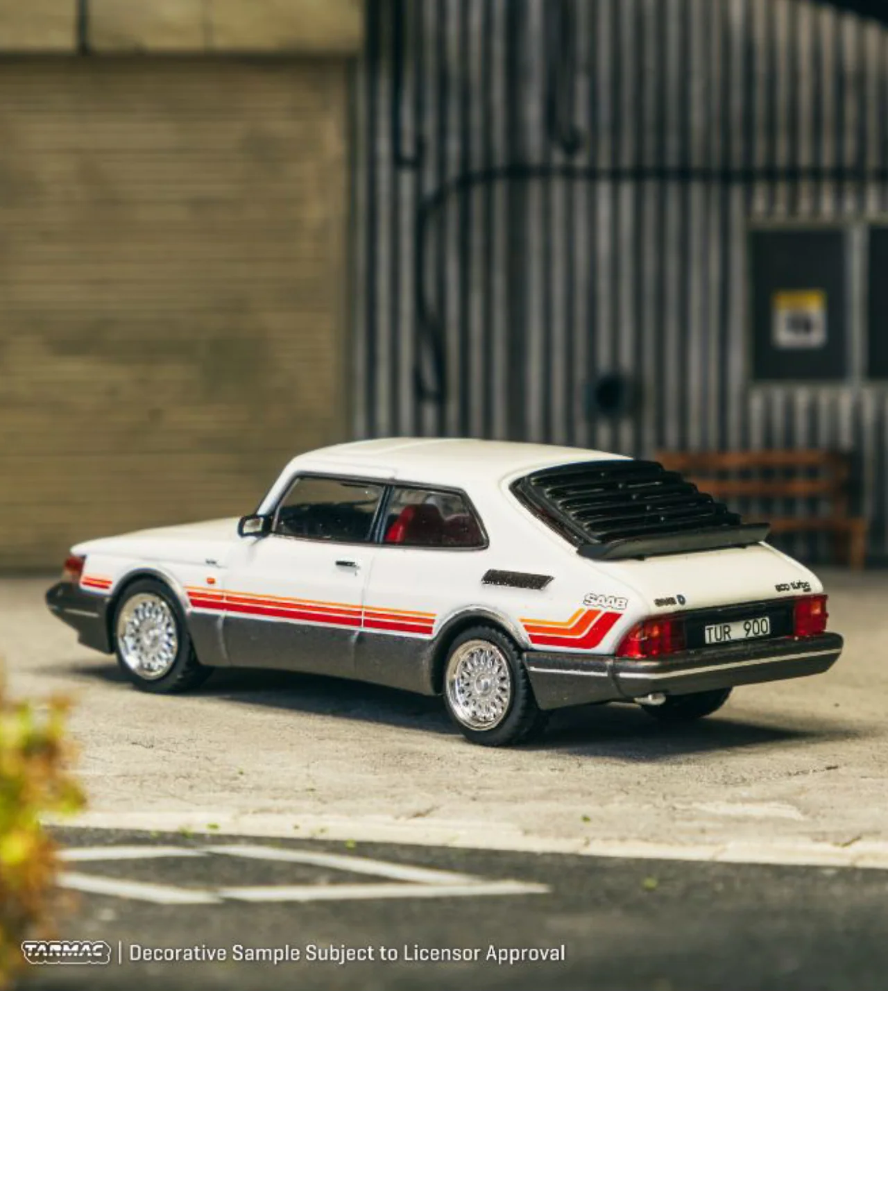 Tarmac Works Saab 900 Turbo 1:64 Scale - Image 6