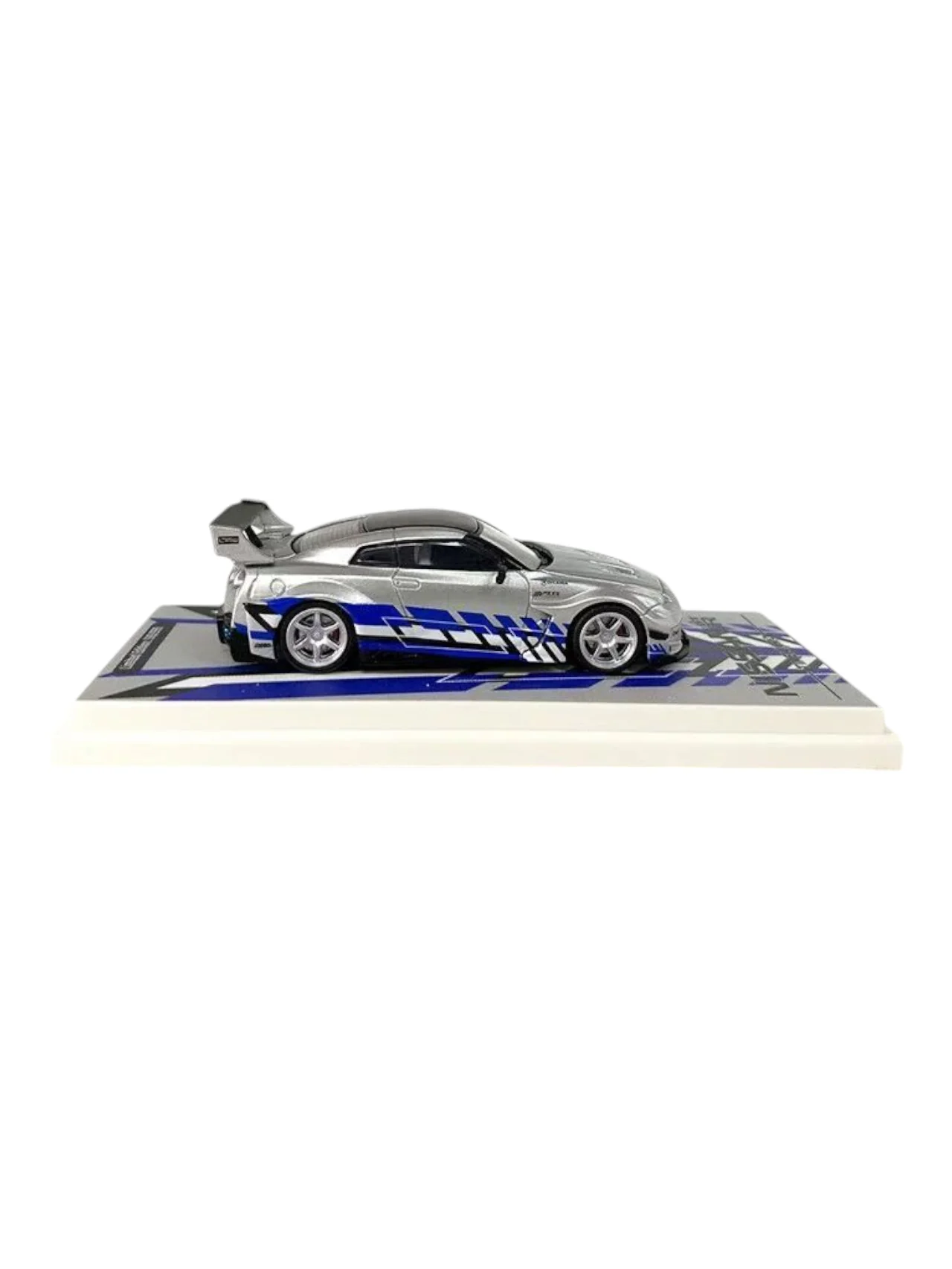 Time Micro Nissan GTR R35 1:64 Scale - Image 3