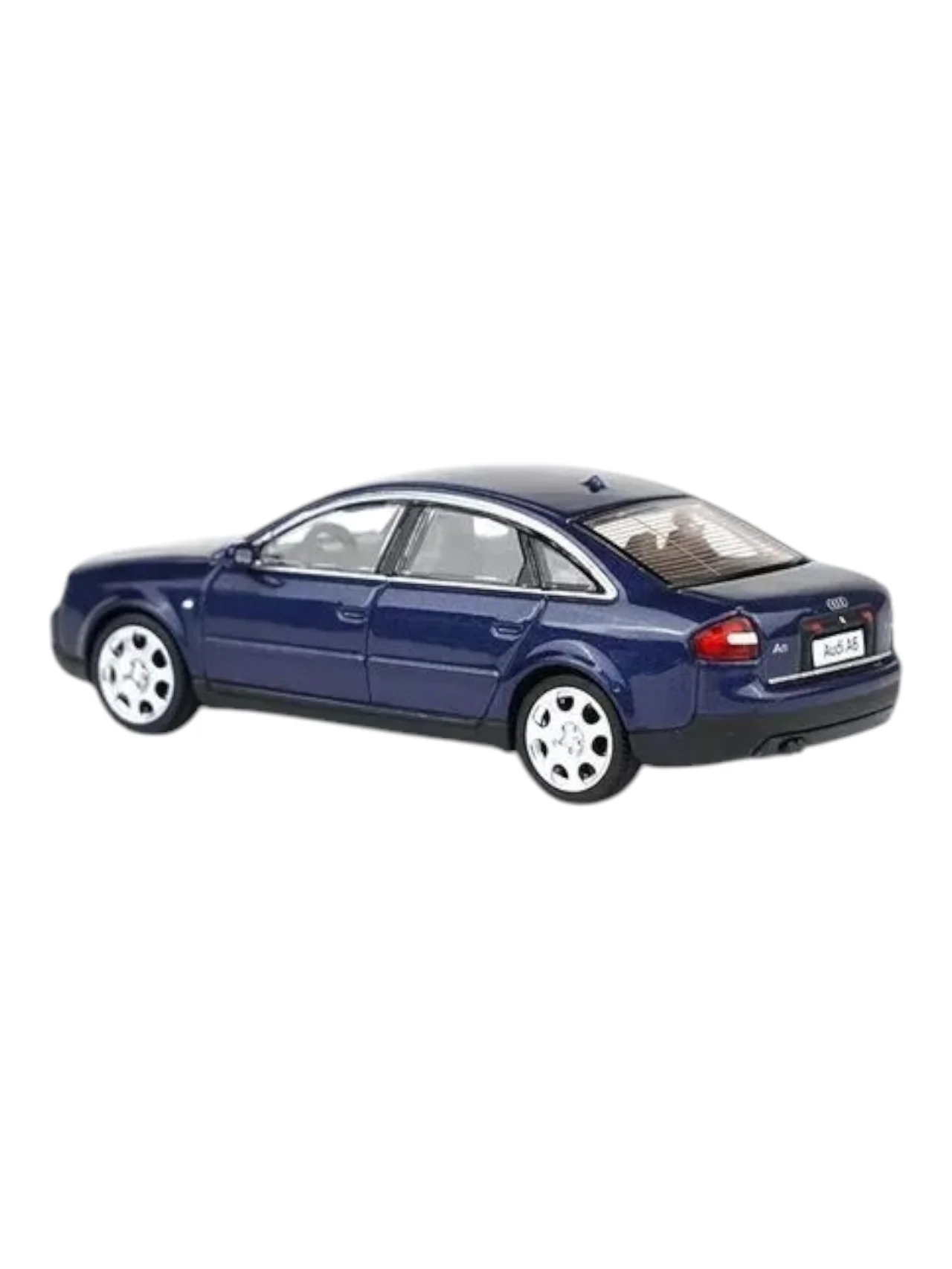 Xcartoys Audi A6 (C5) Y11 -05 1:64 Scale - Image 3